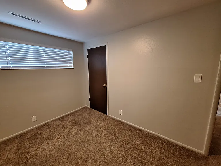 534 W 530 S — Photo 3