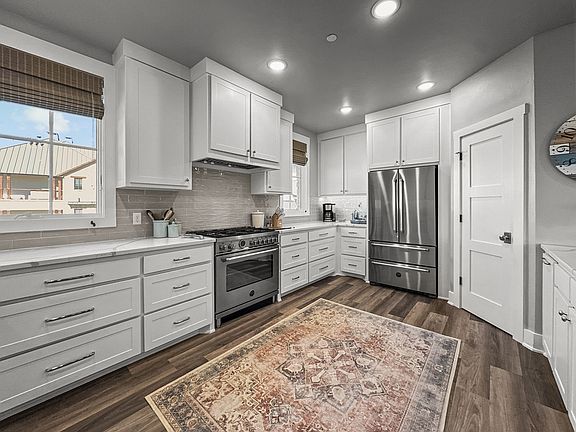 4th image of 1673 Scenic Dr Unit 203