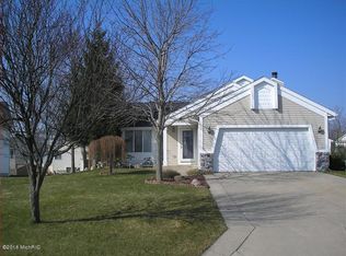4711 Brookmeadow Dr SE, Kentwood, MI