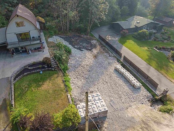 4th image of 66652 Summer Rd