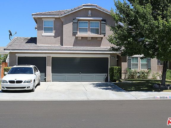 2nd image of 44224 Honeybee Ln