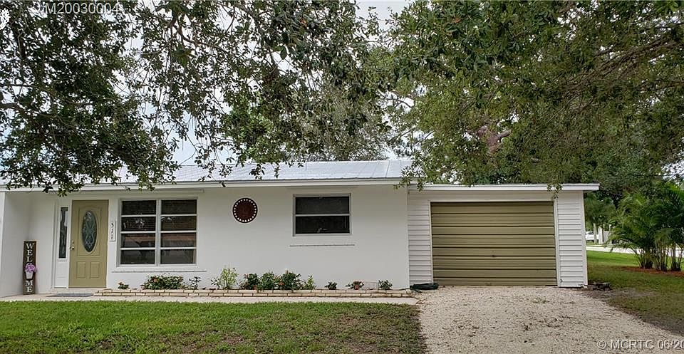 1st image of 511 SE Parkway Dr