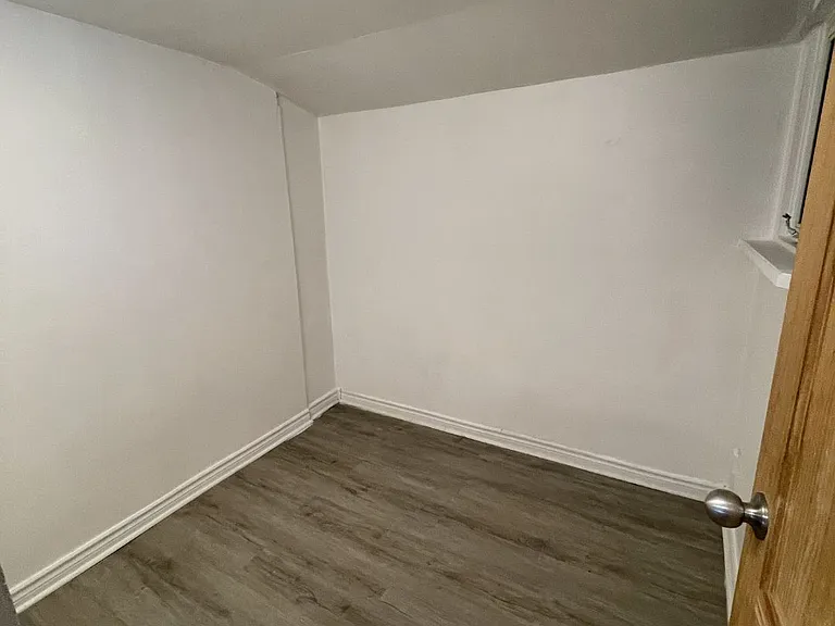 563 Union St #1 — Photo 12