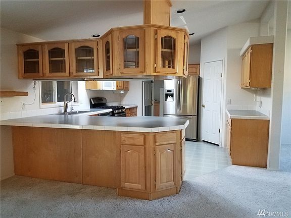 3rd image of 2226 E Eagle Ln SW