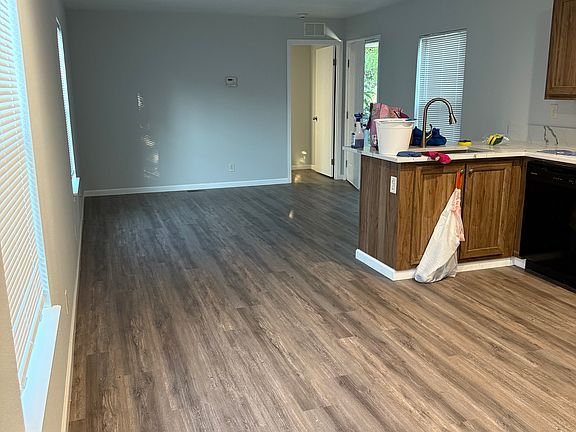 2nd image of 4239 SE 122nd Ave Unit 1