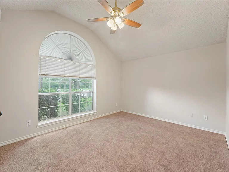 11900 Port Rd — Photo 23