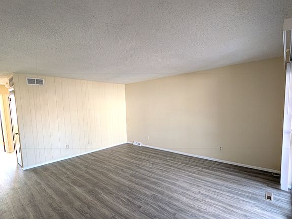 4th image of 14580 E 13th Ave