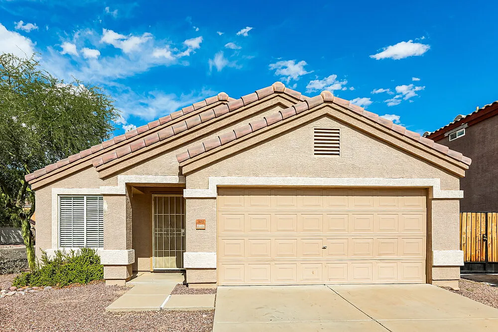 3 bed, 2.0 bath, 1518 sqft, $2,155 — Photo 1