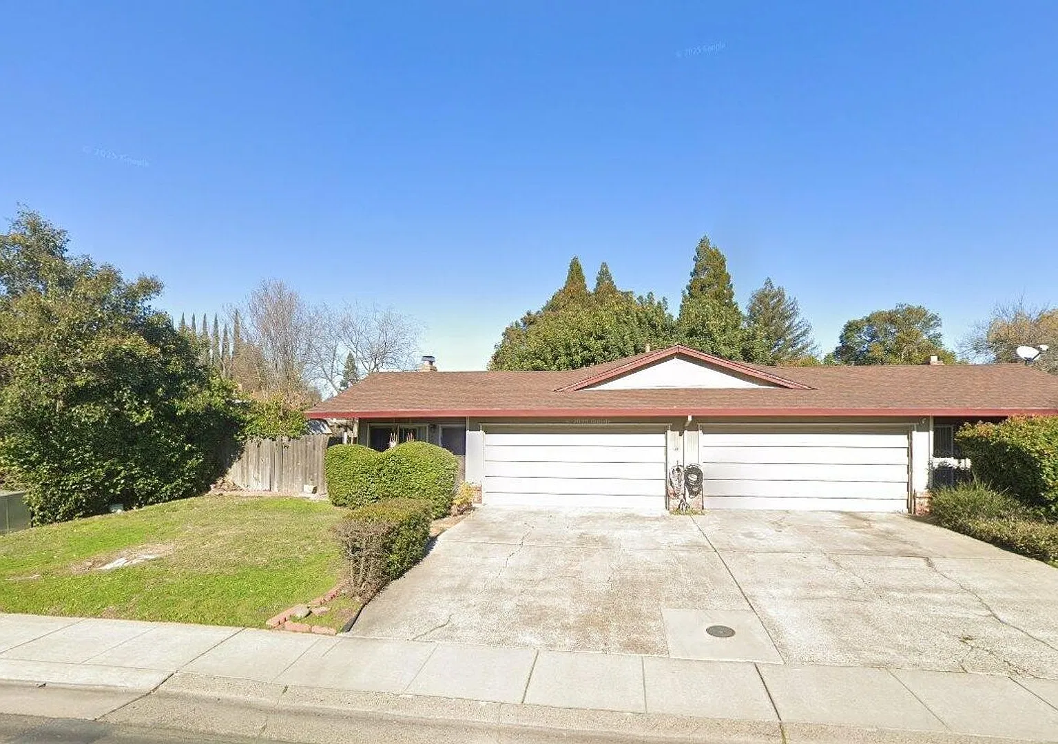 A 5311 - 5313 Gibbons Drive — Photo 1