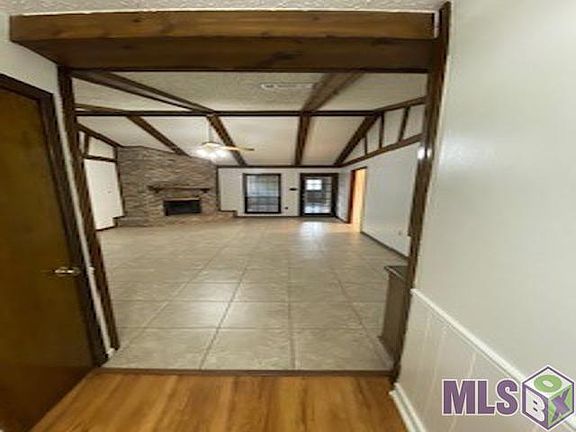 3rd image of 13848 Cypress Ridge Ave