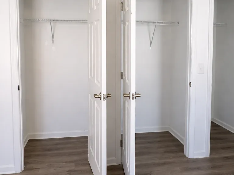 College Place Apartments — Photo 20