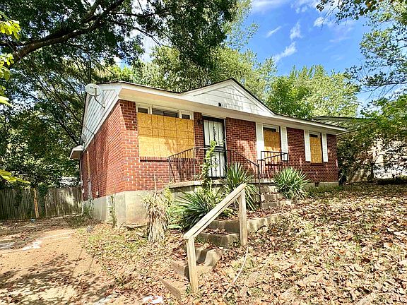 2nd image of 1616 Oberle Ave
