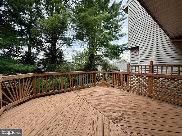 17 Tall Oaks Ct — Photo 15