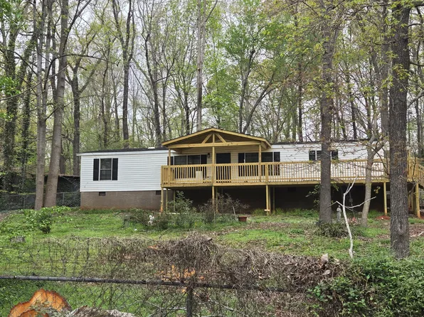 415 Walker Dr, Lincolnton, NC 28092