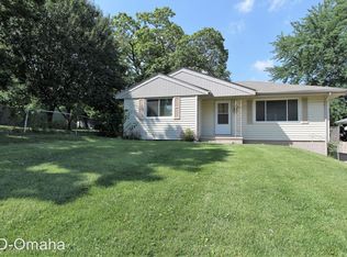 3938 Wright St, Omaha, NE 68105