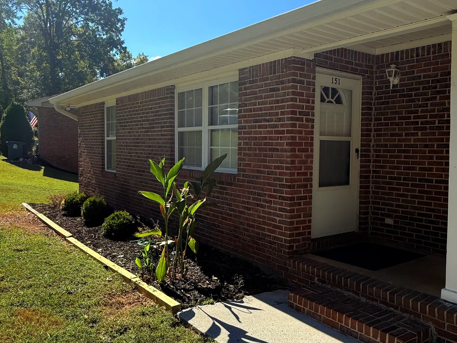 2 bed, 850 sqft, $1,400 — Photo 2