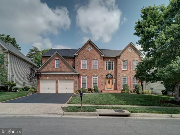 12052 Paper Birch Ln, Gainesville, VA 20155