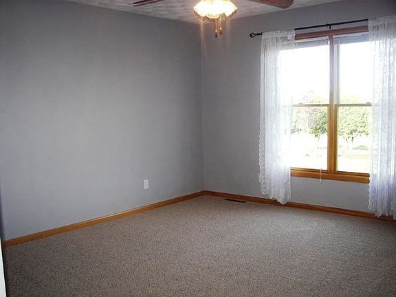 5th image of 8078 Living Woods Dr