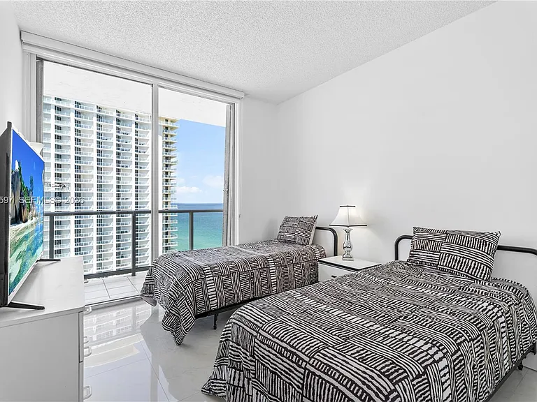 16485 Collins Ave #35C — Photo 13