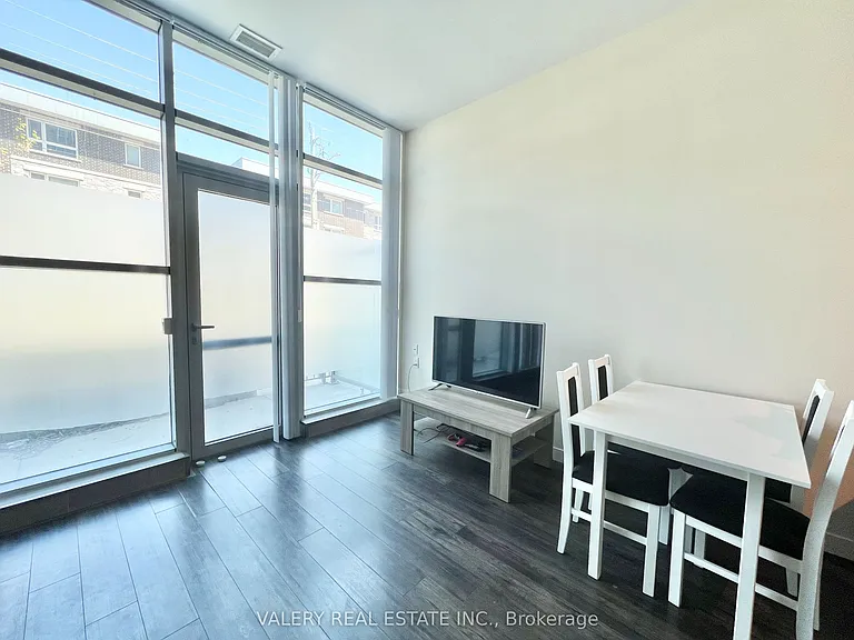 257 Hemlock St #108 — Photo 10