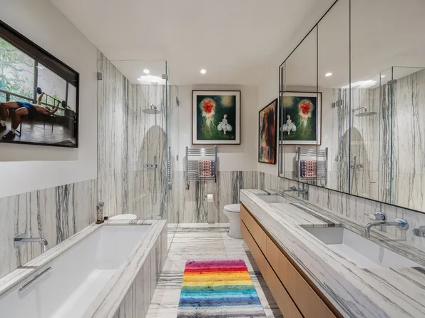 33 Park Row image 14 of 25