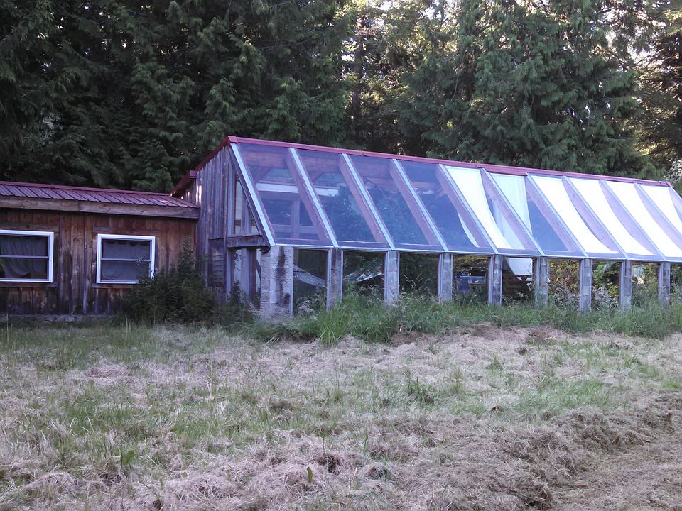 Greenhouse with attached apartment