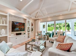 681 Fairway Ter, Naples, FL 34103