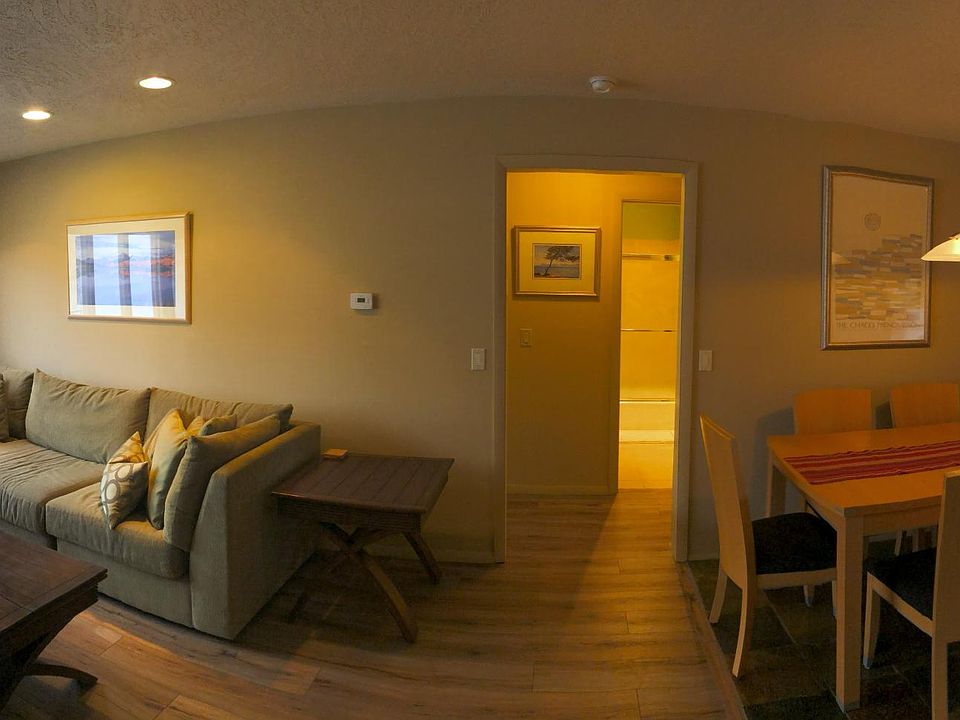 View when entering the unit