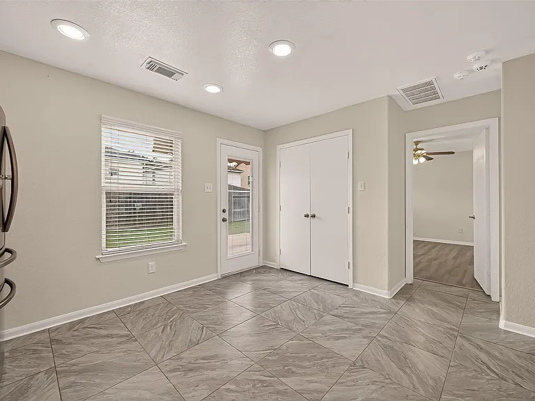 13330 Belvedere Park Ct — Photo 8