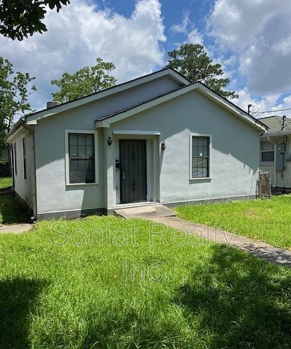1st image of 2105 Mirabeau Ave