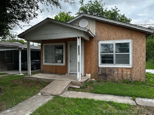 708 S 1st St, Davis, OK 73030