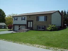 2nd image of 901 Mariana Cir