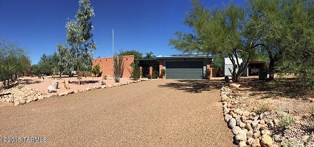 1st image of 1582 W Dawn Dr