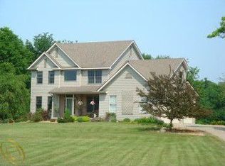 5162 Seymour Lake Rd, Oxford, MI 48371