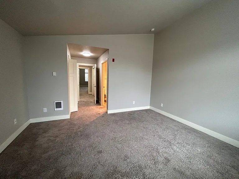 30625 SW Willamette Way E — Photo 41