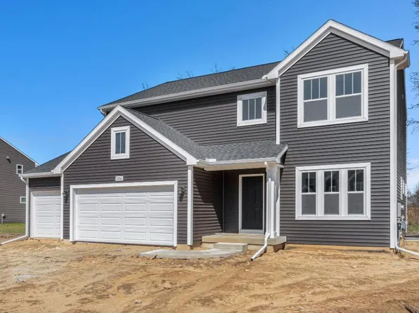 5250 McLin Dr, Kalamazoo, MI 49009