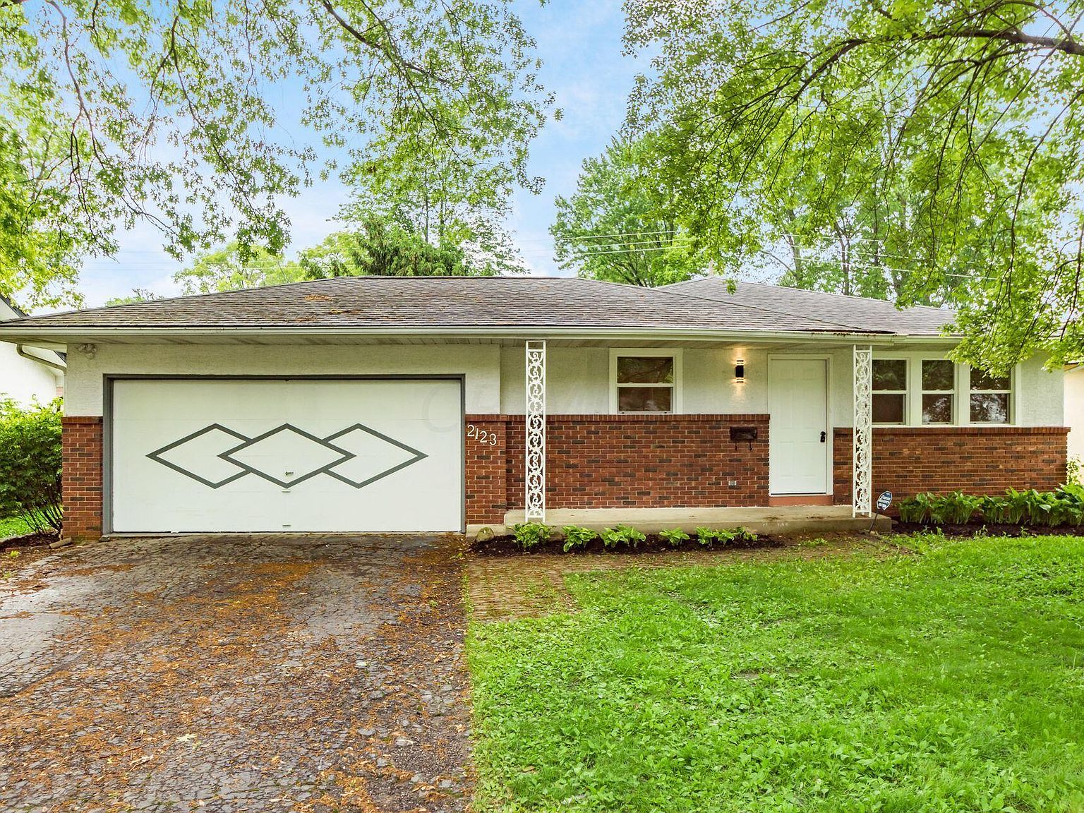 2123 Maplewood Dr, Columbus, OH 43229 Zillow