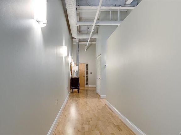 5th image of 306 N 26th St APT 134