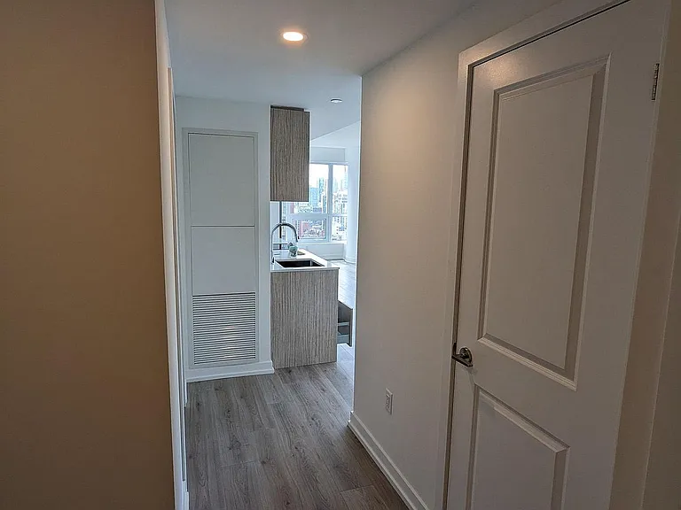 395 Bloor St E #2602 — Photo 27