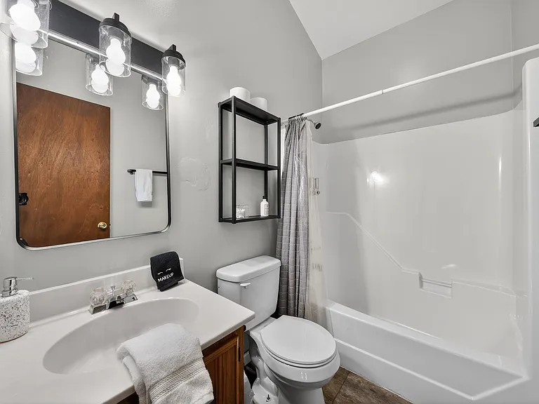 Upstairs Full Bathroom _ Conveniently located on the second floor, this full bathroom is easily accessible from all upstairs bedrooms, providing comfort and convenience for families and guests.