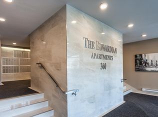 360 Frank St., Ottawa, ON K2P 0Y2