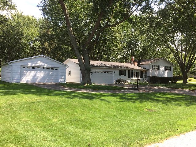 1st image of 39075 N Sir John Dr