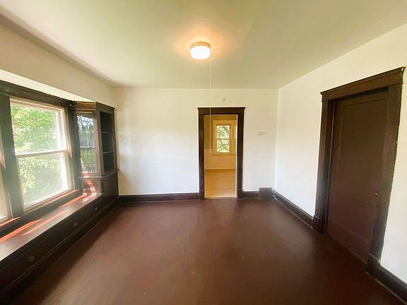 4th image of 9905 Lamontier Ave #2