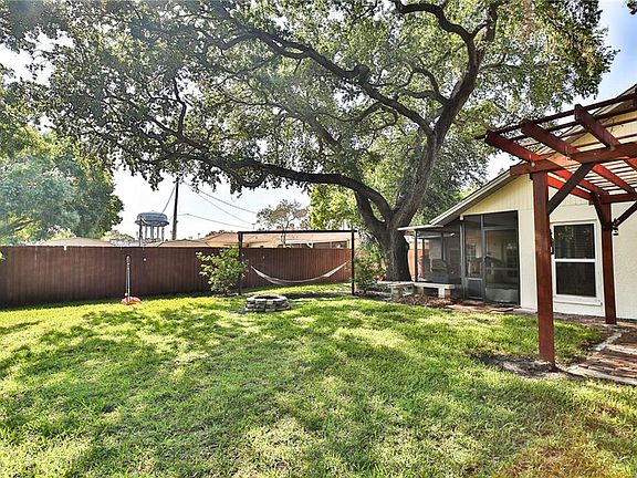3rd image of 3815 W San Nicholas St