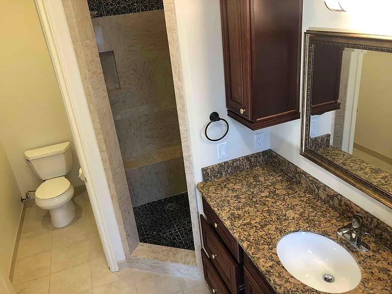2027 W Bella Ln — Photo 14