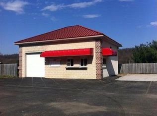 7827 W Market St, Mercer, PA 16137