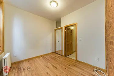 Rented by Wave Real Estate Group