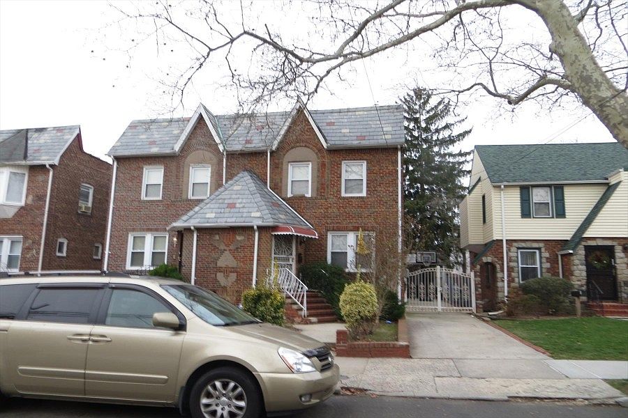 1st image of 8926 208th St