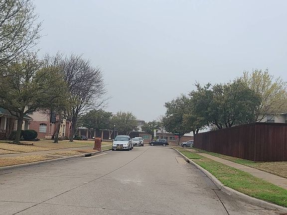 4th image of 2605 Marshall Dr