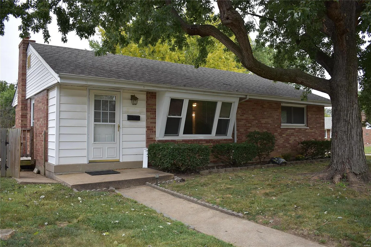 4332 Poepping St photo 1